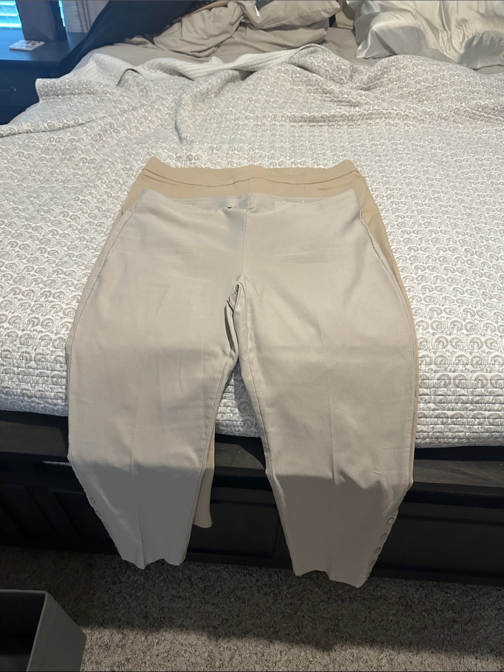 Chico's Beige & Tan Cropped Pull-On Pants